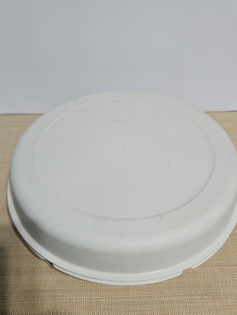Tupperware White Round Food Storage Lid